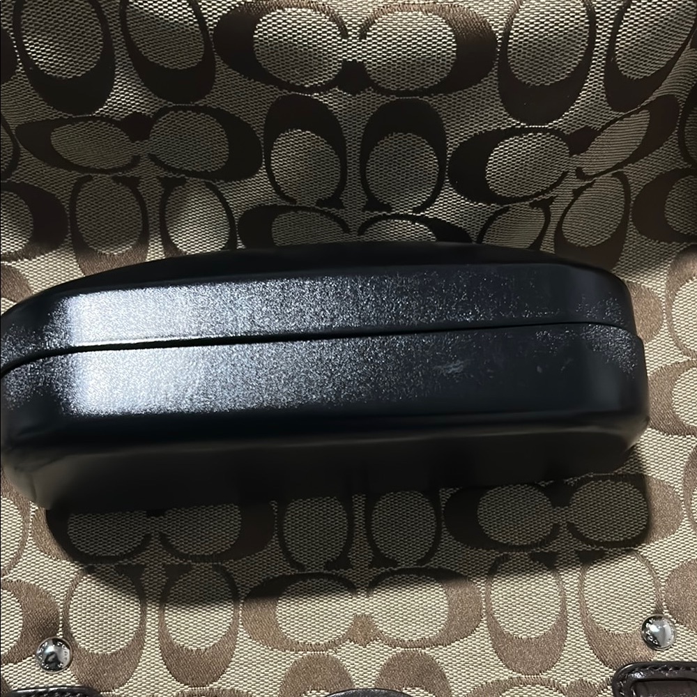 Coach Glossy Black Eyewear Case - Picture 6 of 6
